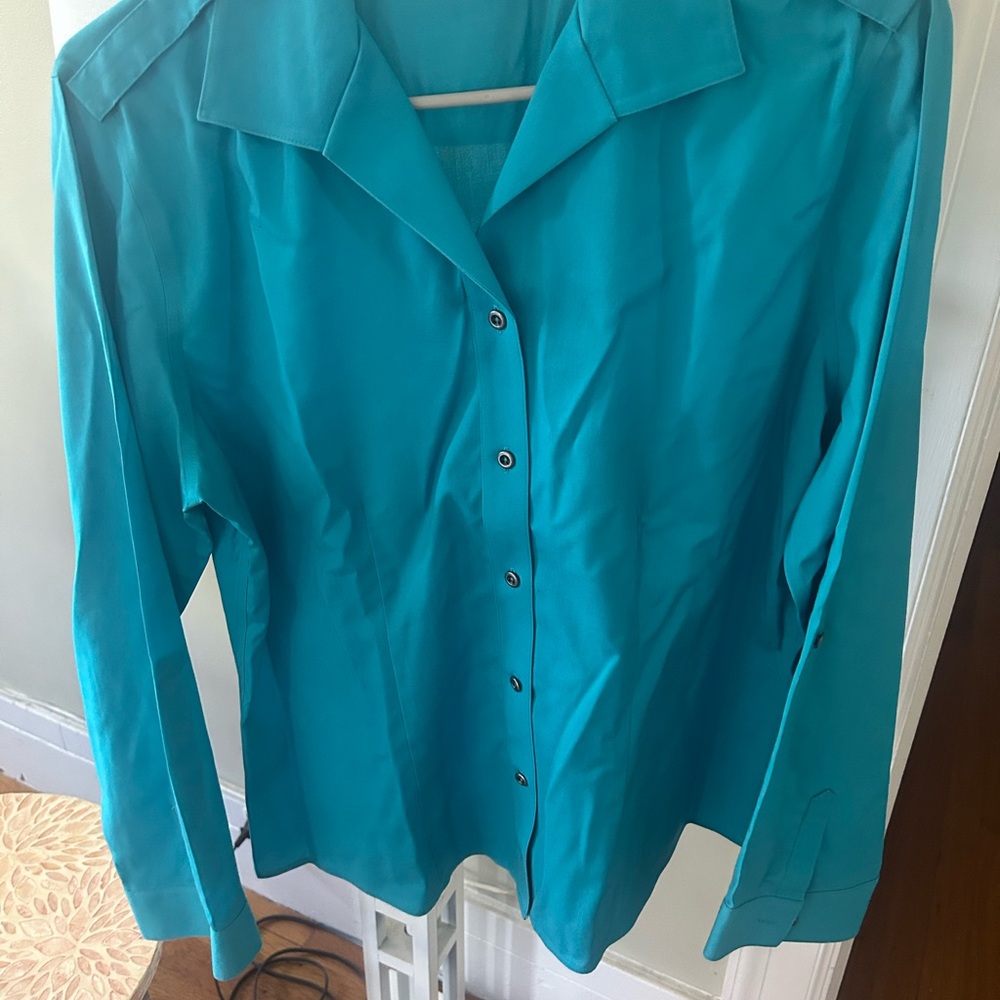 Chico's Blue Long Sleeve Notched Collar Button Down Shirt